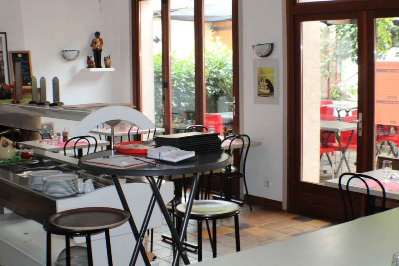 Hotel Les Vignes Rouges Ispagnac Ngoại thất bức ảnh